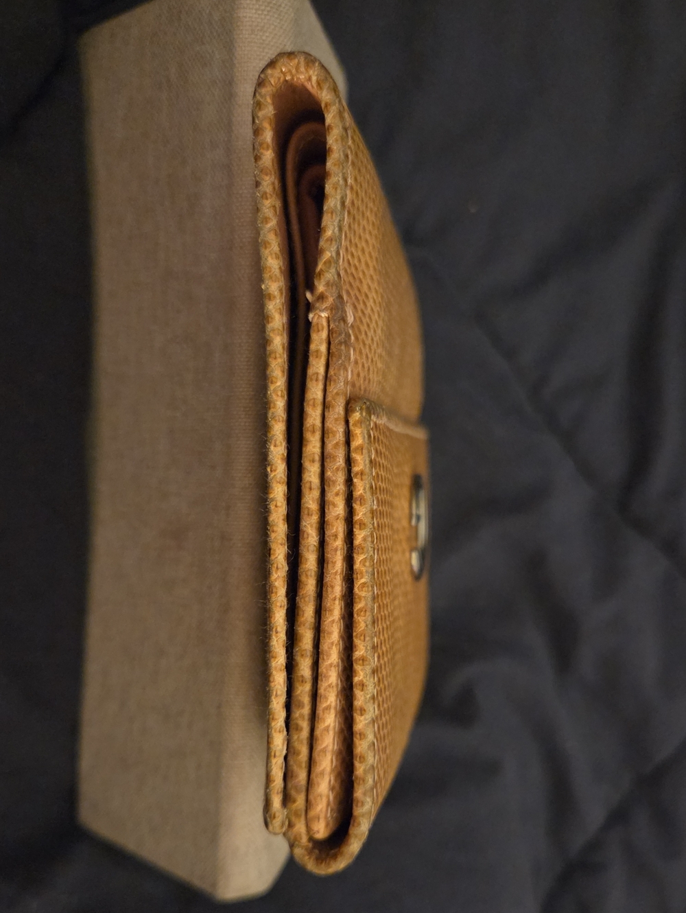 Gucci Marmont Beige and Pink Textured Leather Trifold - Picture 13 of 16